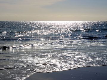 General Consult- RI, MA
A  beautiful wave picture form a beach in Narragansett RI