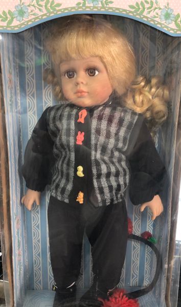 Rare Vintage Blonde Hair Doll, 18in By Kingsgate - Discontinued - Prefect for doll collector