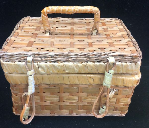 Rectangular Wicker Gift Basket with Cover & Handle, 7in