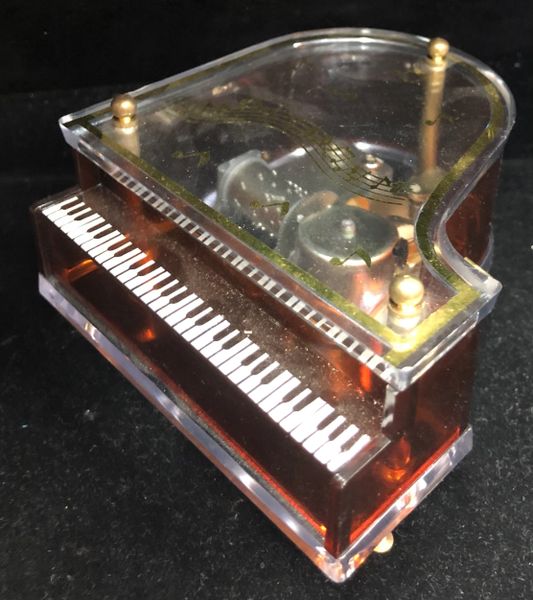 SALE - Musical Piano, 6in - Instumental Gifts