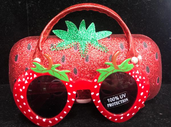 *Strawberry Shortcake Sunglasses, Girls, with Carry Case