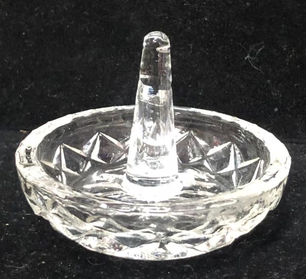 *Vintage Crystal Glass Ring Holder, Bridal Gifts, Wedding Party