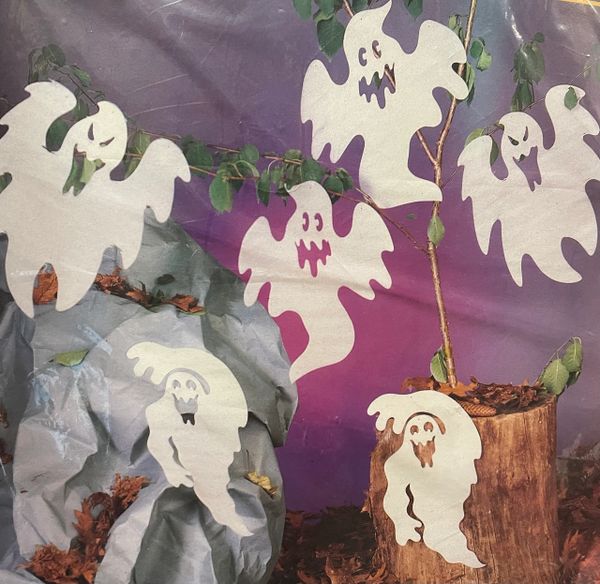 *Flying Spooky Ghosts, Halloween Decorations