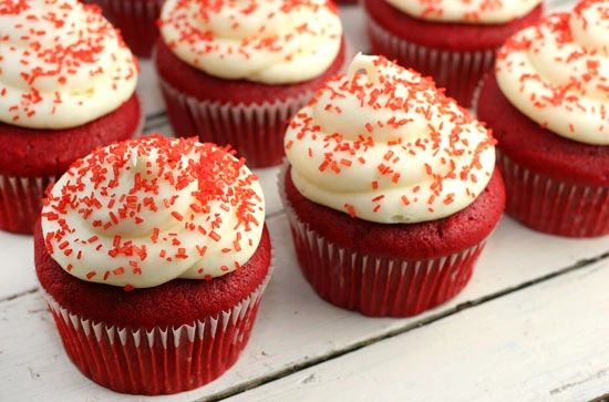 Sprinkles - Red Sugar Sprinkle Cake Decoration - 3.25oz