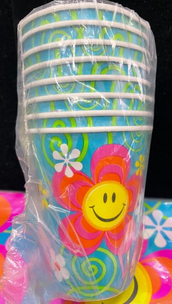 *Vintage Retro Smiles Smiley Face Flower Birthday Cups, 8ct -9oz