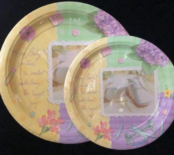 *Pitter Patter Baby Shower Cake & Luncheon Party Plates, 8ct