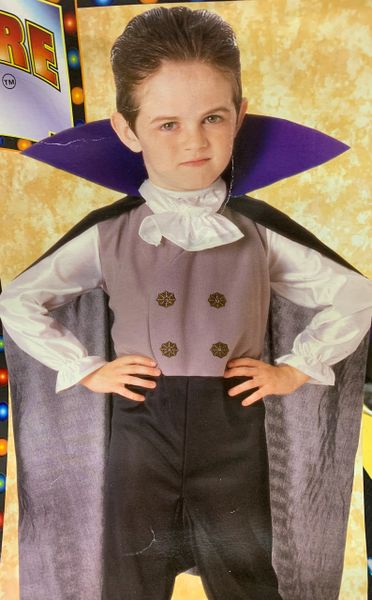 *Deluxe Vampire Costume, Boys Large - Dracula - After Halloween Sale