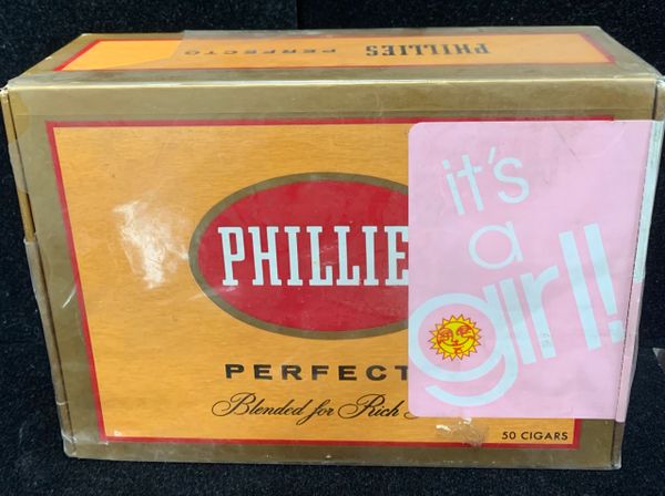 It's a Girl Phillies Perfecto Cigar Box, 50ct