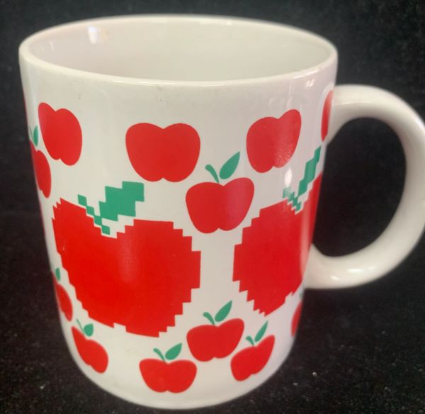 *Red Apples Coffee Mug & Teacher Gift Bag - Thank You Teacher - Appreciation Gifts