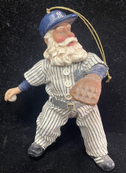 *Santa Clause New York Yankees Baseball Player Ornament Figure, 4in - MLB Sports