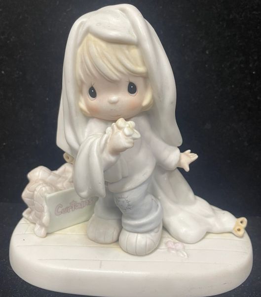 Precious Moments JUNE Figurine, Curtains - By Enesco 1987 - #110043