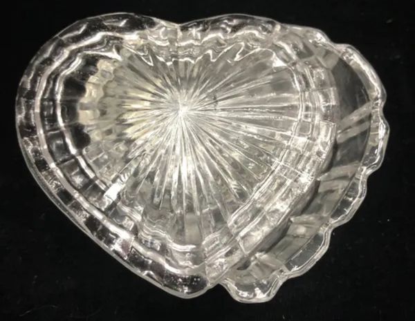 *Vintage Crystal Glass Heart Shape Trinket Box, 4in - Jewelry Holder - Love - Valentines