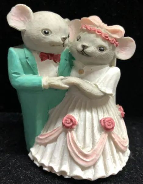 *Miniature Mice Wedding Figurine - Bride and Groom - Mouse Couple - by Russ Berrie