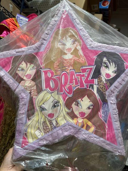 *Rare Bratz Kidz Star Shape Birthday Party Pinata, Pull String - 2001