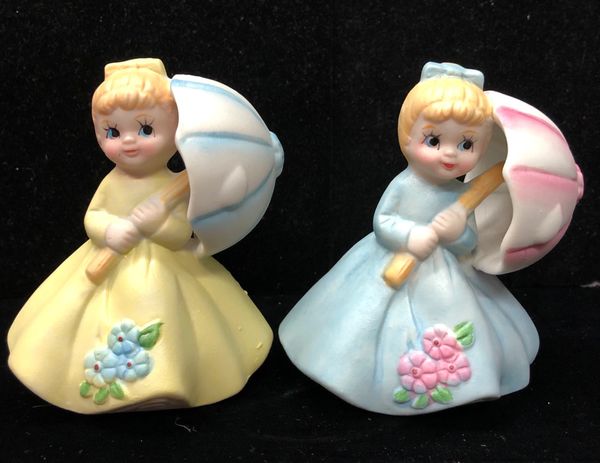 Lady Figurines, 4in - 2pc