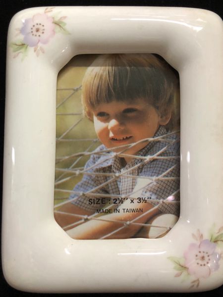 *Vintage Floral Picture White Frame, 5in - 2.5x3.5 Photo - Mom Gifts