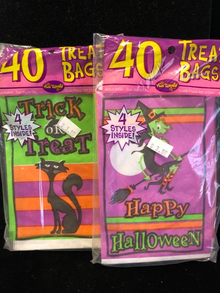40 Happy Halloween Trick or Treat Bags, Paper Goody Bags - 40pcs