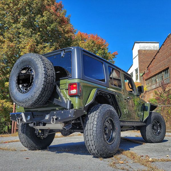 Hauk Offroad 0702-01 Predatör Series Rear Bumper with Swing Out Tire Carrier for 18-22 Jeep Wrangler JL Gloss Sting Gray