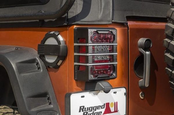 RUGGED RIDGE ELITE TAILLIGHT GAURDS 07-16 WRANGLER 11226.04