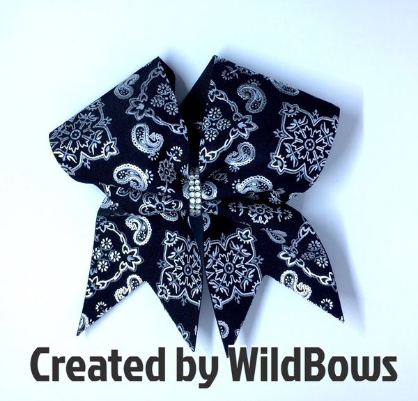 Bandana print (black and silver)