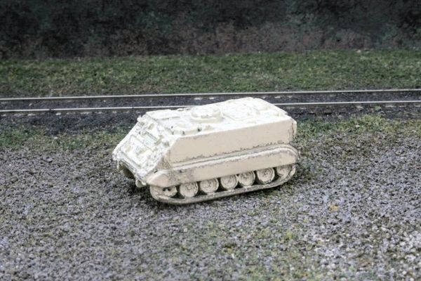 US Army M113 Armored Personnel Carrier, Sand