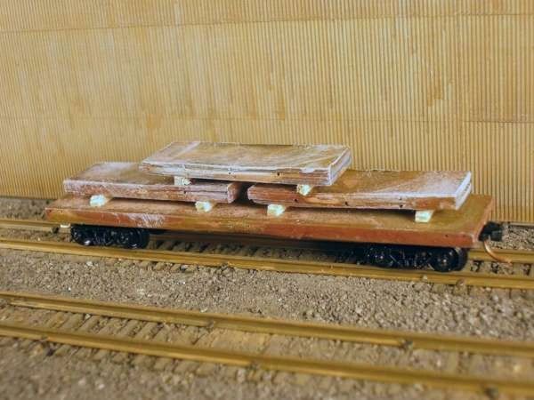 N Scale 40' Mill Car with 3 Large Slabs
