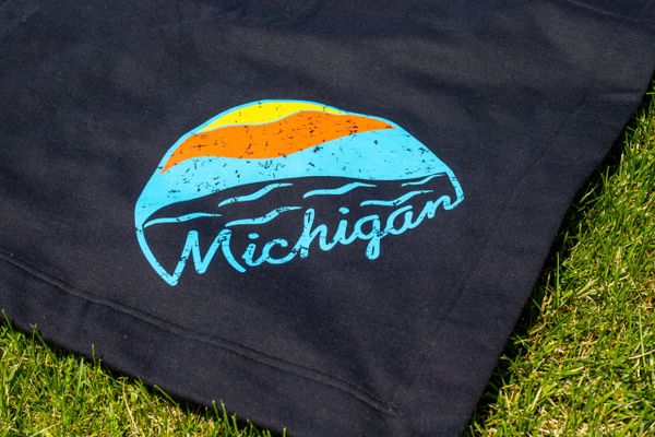 Fleece Stadium Blanket Michigan Sunset (Black)