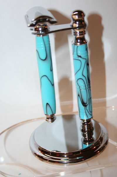 Handcrafted Chrome Safety Razor Handle in Retro Blue Turquoise Acrylic with Matching Retro Blue Turquoise Deluxe Chrome Razor Stand