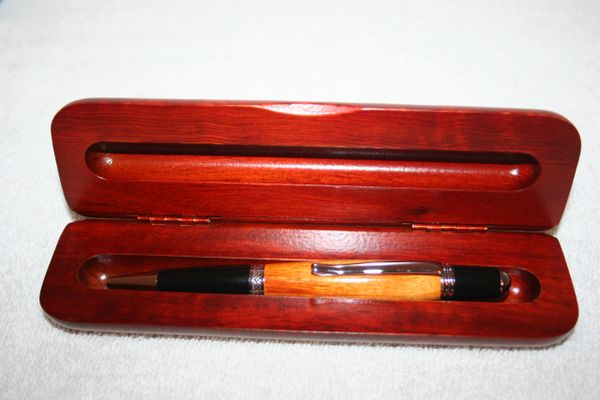 Handcrafted Redwood Single Pen Box