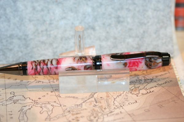 Cigar Pen - Pine Cones in Raspberry Vanilla Alumilite - Twist Pen - Ballpoint  Pen - Journaling - Writing - Alumilite Pen - Pen - Gunmetal