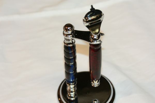 Deluxe Razor Stand and Fusion Razor - Canadian Sunset Acrylic - Handcrafted Razor and Stand - Grooming - Shaving - Bath - Chrome