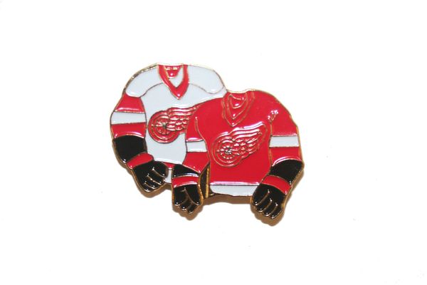 DETROIT RED WINGS WHITE & RED JERSEYS NHL LOGO METAL LAPEL PIN BADGE .. NEW AND IN A PACKAGE