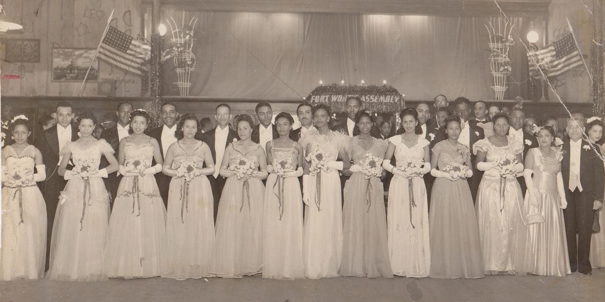1941 Debutantes and Escorts