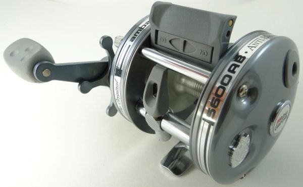 ABU Ambassadeur 5600 AB Baitcasting Reel