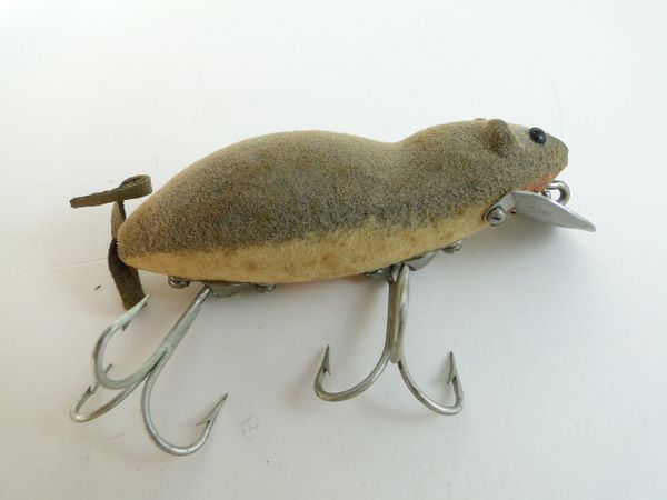 Vintage Heddon Meadow Mouse Fishing Lure. Gray Finish, Leather Tail and Glass  Eyes, 3. - Bunting Online Auctions