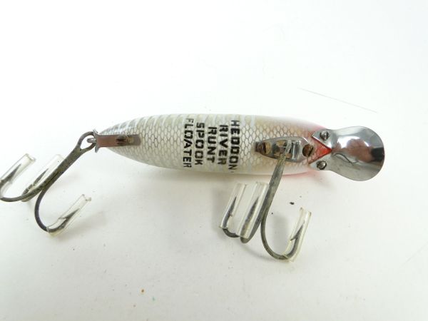 Lot - Vintage Heddon 9400-M River Runt Wood Fishing Lure w/ Box