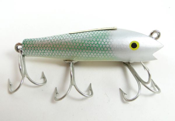 Shur Luk #509 Red Heart Wood Fly Rod Fishing Lure Garrett Indiana Lure