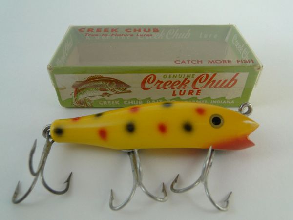 Creek Chub 8014 CB "Concave Belly" Darter in Yellow Spot EX+ in Correct Box