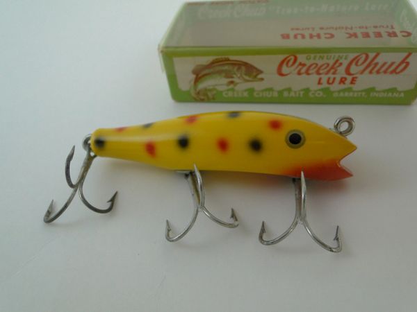 Vintage Creek Chub Darter Fishing Lure Yellow Spot