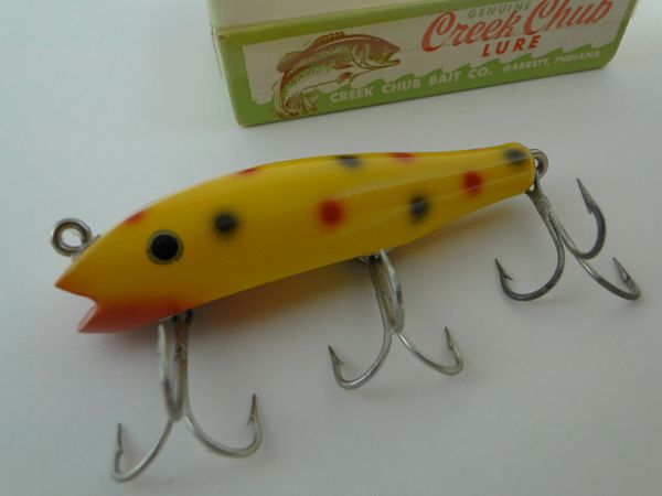Creek Chub 8014 CB Concave Belly Darter in Yellow Spot EX+ in Correct Box