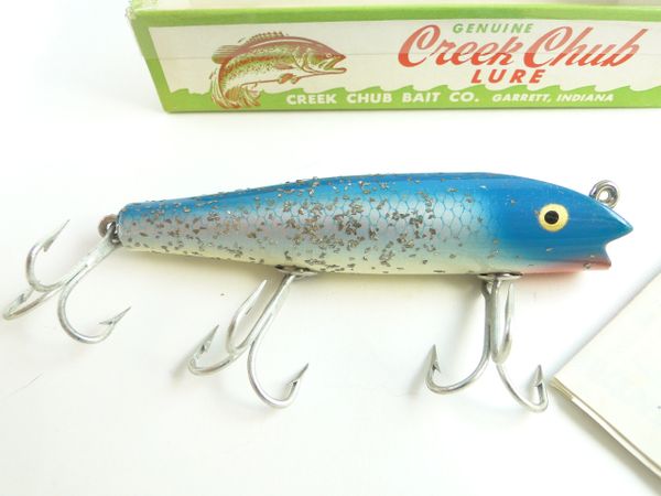 Pair of Creek Chub Darter Lures, Red/White and Blue Flash