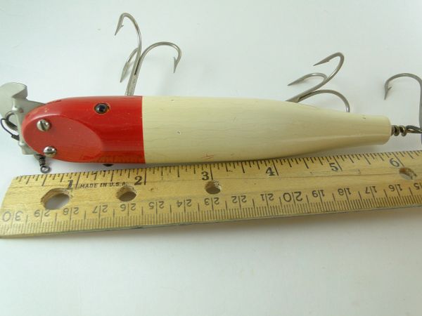 Wood Fishing Lure -  Canada