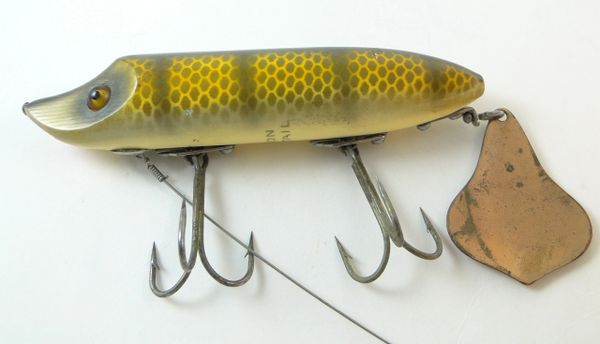 Vintage wood Heddon Flaptail Jr. fishing lure - LAGUARDA