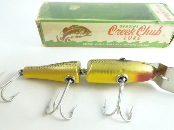 Pair of Creek Chub Pikie and Shiner Lures 5 Inch
