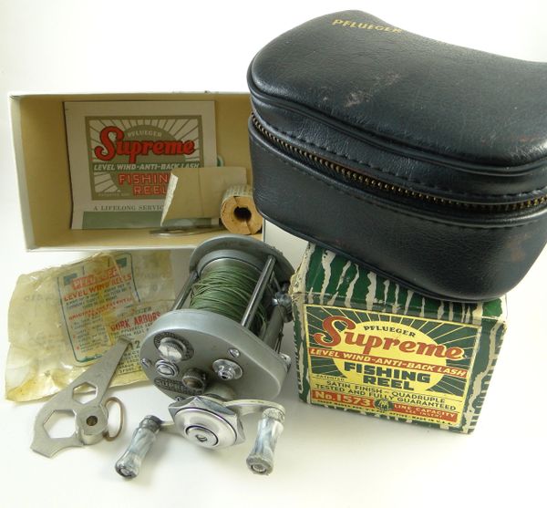 Pflueger Supreme No. 1573 Free Spool Vintage Reel in Case Box with All the  Goodies!