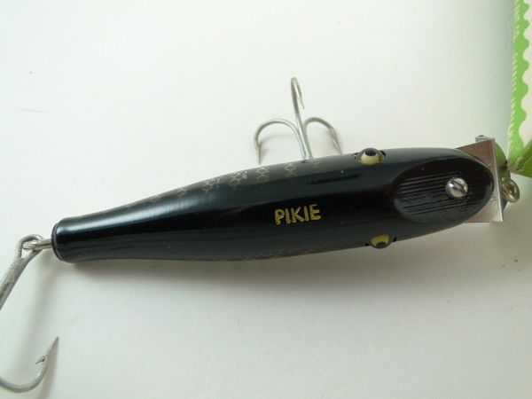 2pc Vintage Lures Creek Chub Baby Pikies