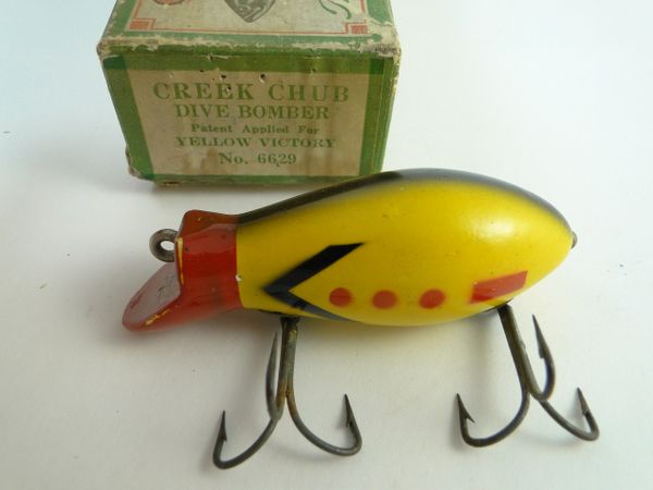 Creek Chub 6629 Yellow Victory Bomber in End Label Box