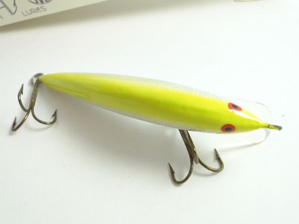 AC SHINER 375 Wood Lure New in the Box 3-3/4"