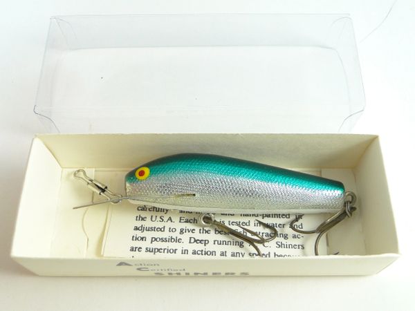 AC SHINER model No.301 Cedar Deep Diver Wood NEW IN BOX Fishing Lure Earlier Model