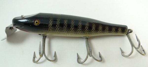 Creek Chub Pikie Fishing Lure  Old Antique & Vintage Wood Fishing